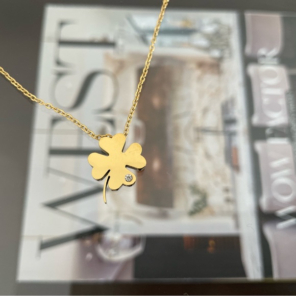 Lucky Stainless Steel Necklace in Gold or Silver. - Picture 5 of 6